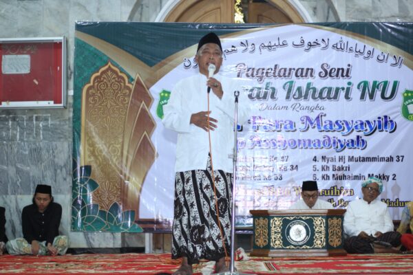 Tausiah Gus Fahmi Meriahkan Haul Akbar KH. Makki Syarbini