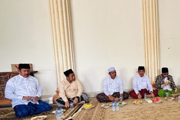 Pertemuan Alumni Asshomadiyah di Karawang: H. Marjuki Tekankan Barokah Kiai dan Cinta Almamater