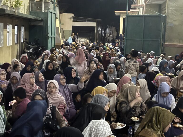 Ribuan Jamaah Hadiri Peringatan 100 Hari KH. Muhammad Yasin di Bekasi